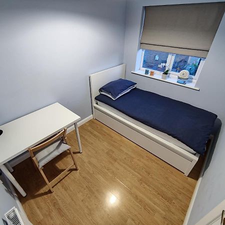Joshua Court Single Room Stoke-on-Trent Kültér fotó